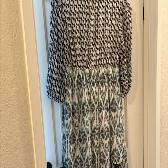 Chico’s Ikat Maxi Dress size 0.5 (6) - Picture 6 of 8